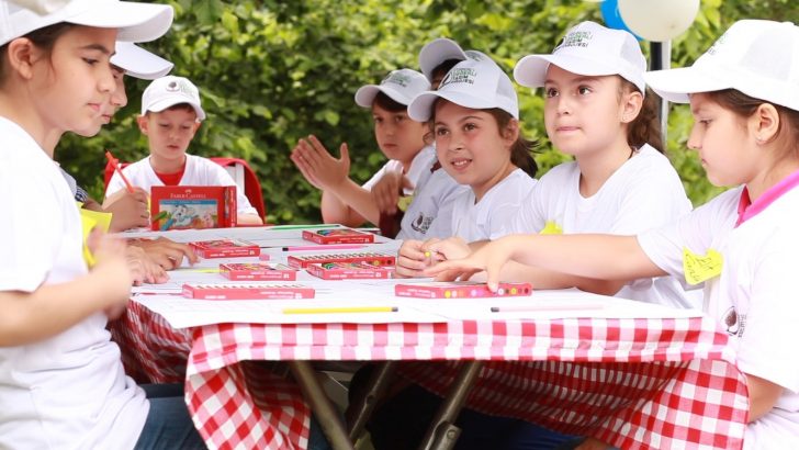 Kız öğrenciler fındığa daha ilgili