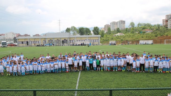 ALTINORDU BELEDİYESİ YAZ FUTBOL VE KALECİ OKULU AÇILDI